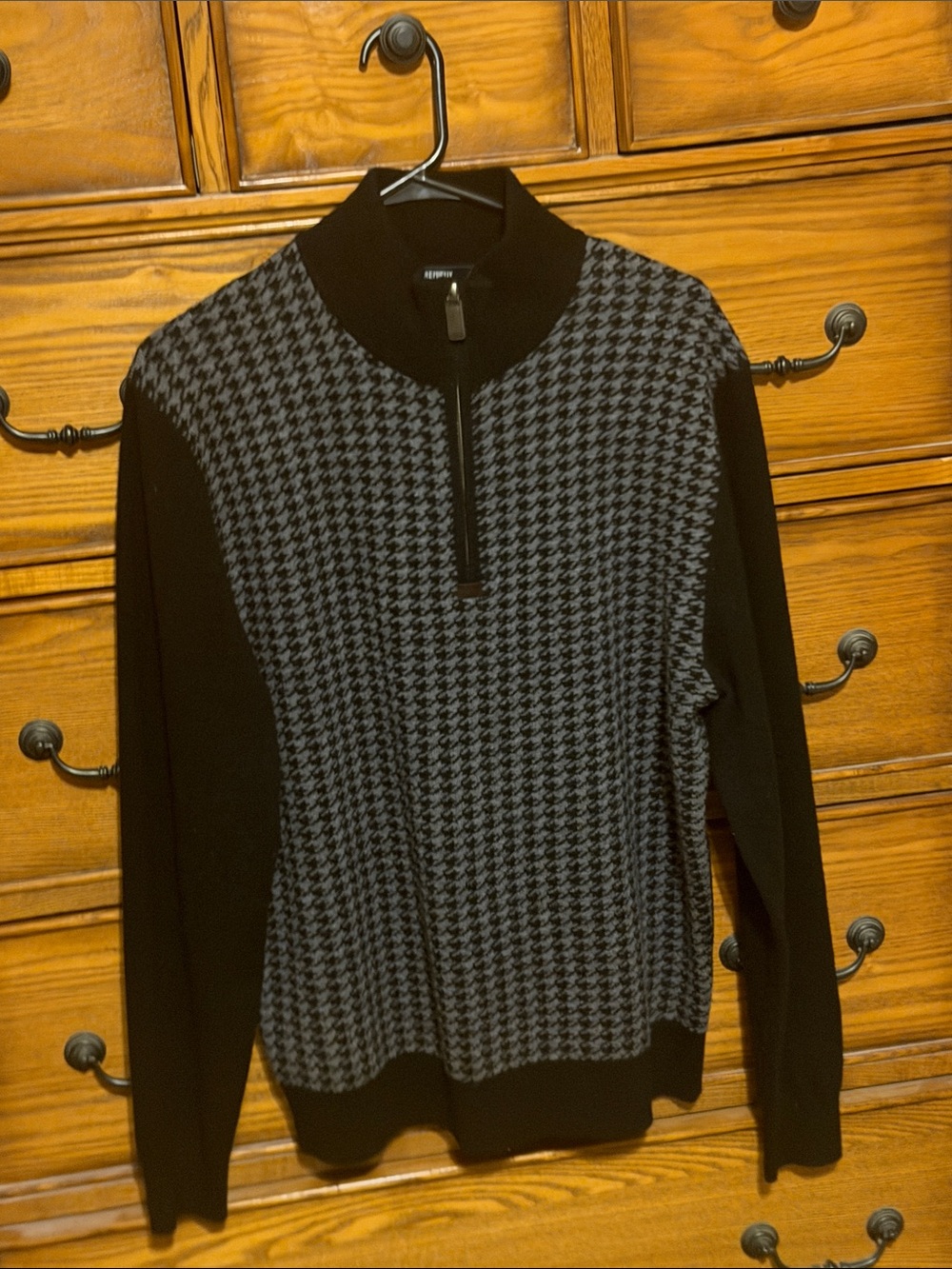 Daniel Cremieux Black & Gray Houndstooth Zip-Up Sweater
